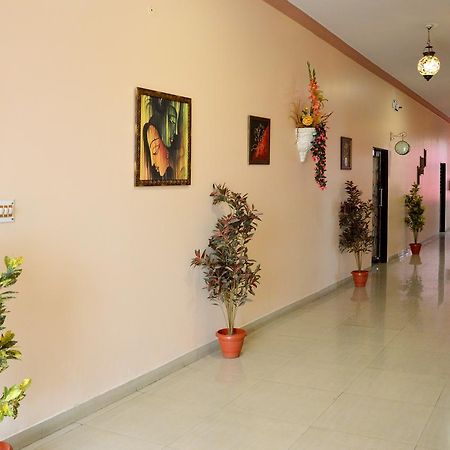 Oyo 6012 Hotel Rockwell Τζαϊπούρ Εξωτερικό φωτογραφία