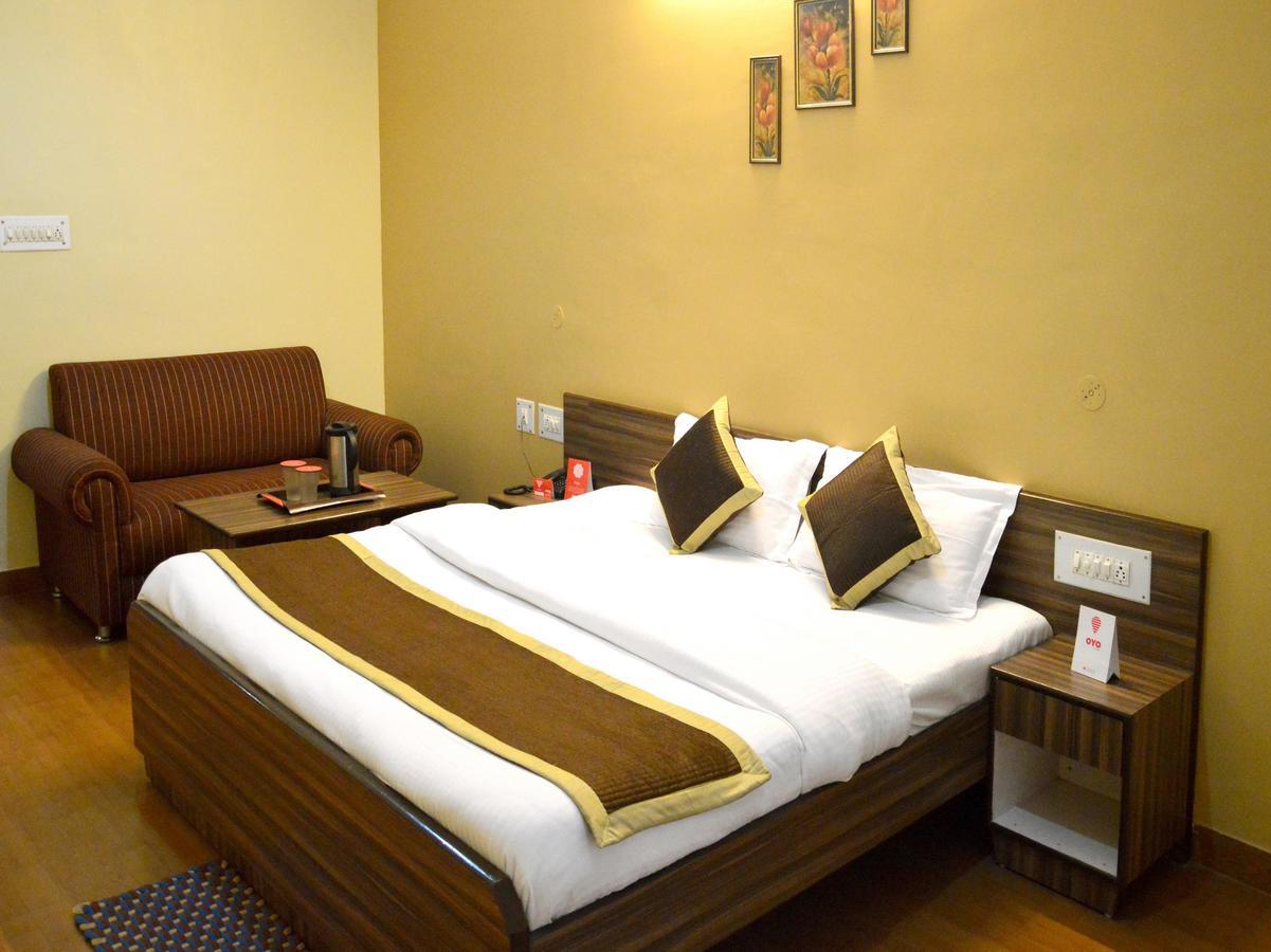 Oyo 6012 Hotel Rockwell Τζαϊπούρ Εξωτερικό φωτογραφία