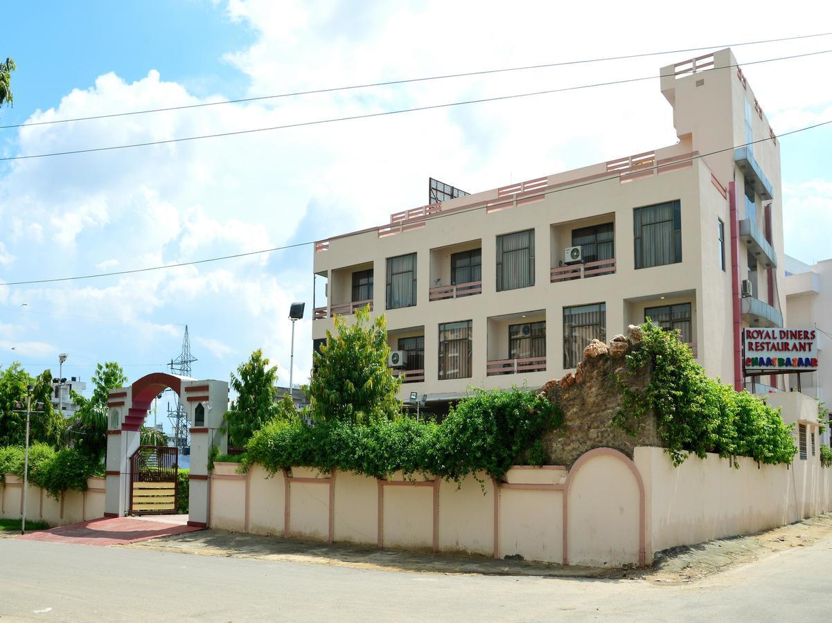 Oyo 6012 Hotel Rockwell Τζαϊπούρ Εξωτερικό φωτογραφία